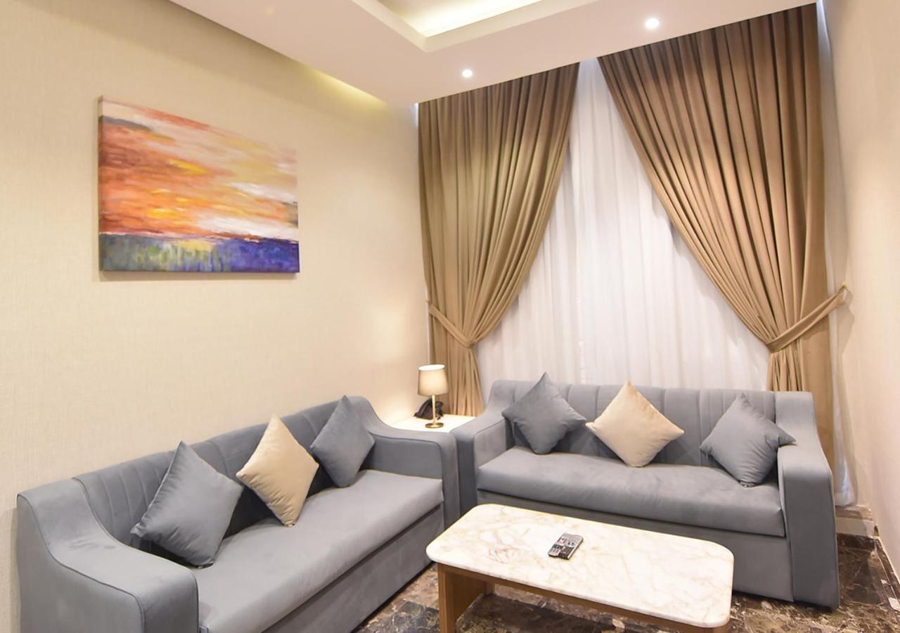 Rihanna Hotel Apartment Kuwait City Bagian luar foto