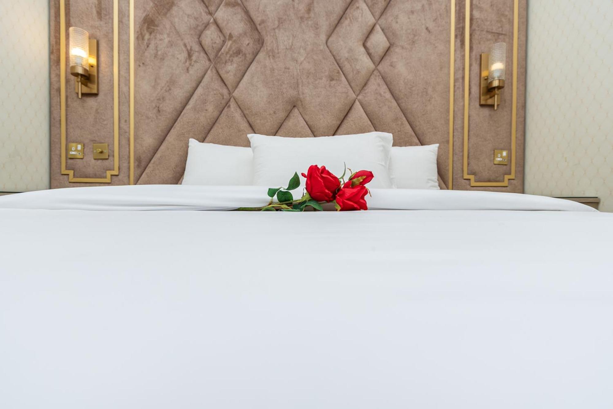Rihanna Hotel Apartment Kuwait City Bagian luar foto