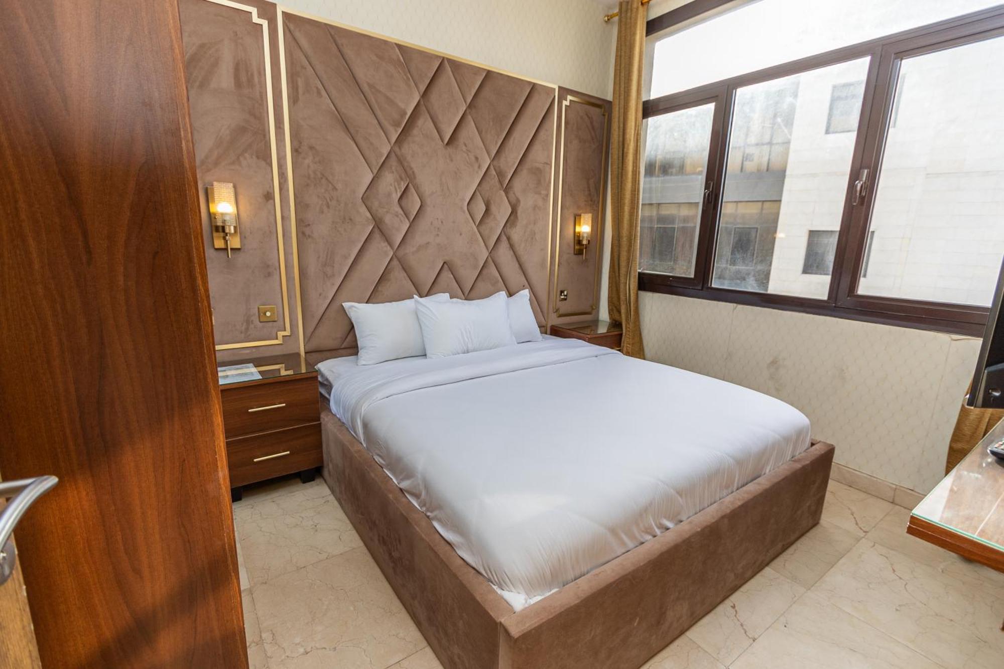 Rihanna Hotel Apartment Kuwait City Bagian luar foto