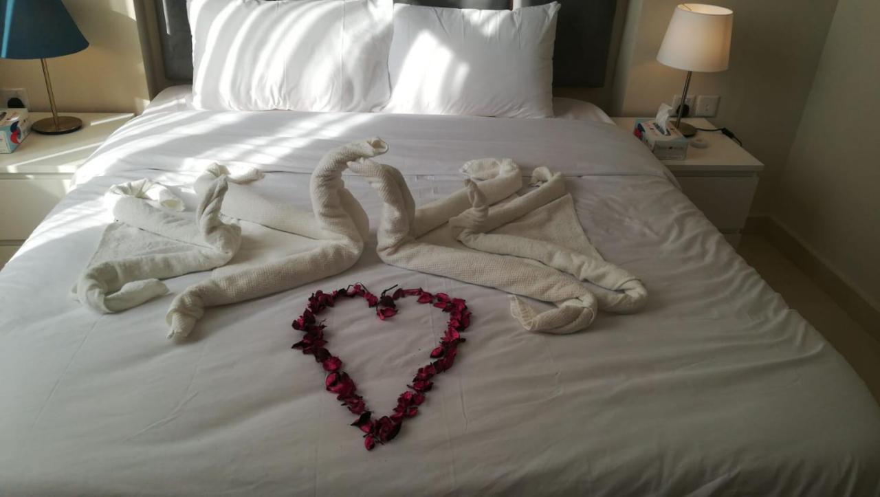 Rihanna Hotel Apartment Kuwait City Bagian luar foto